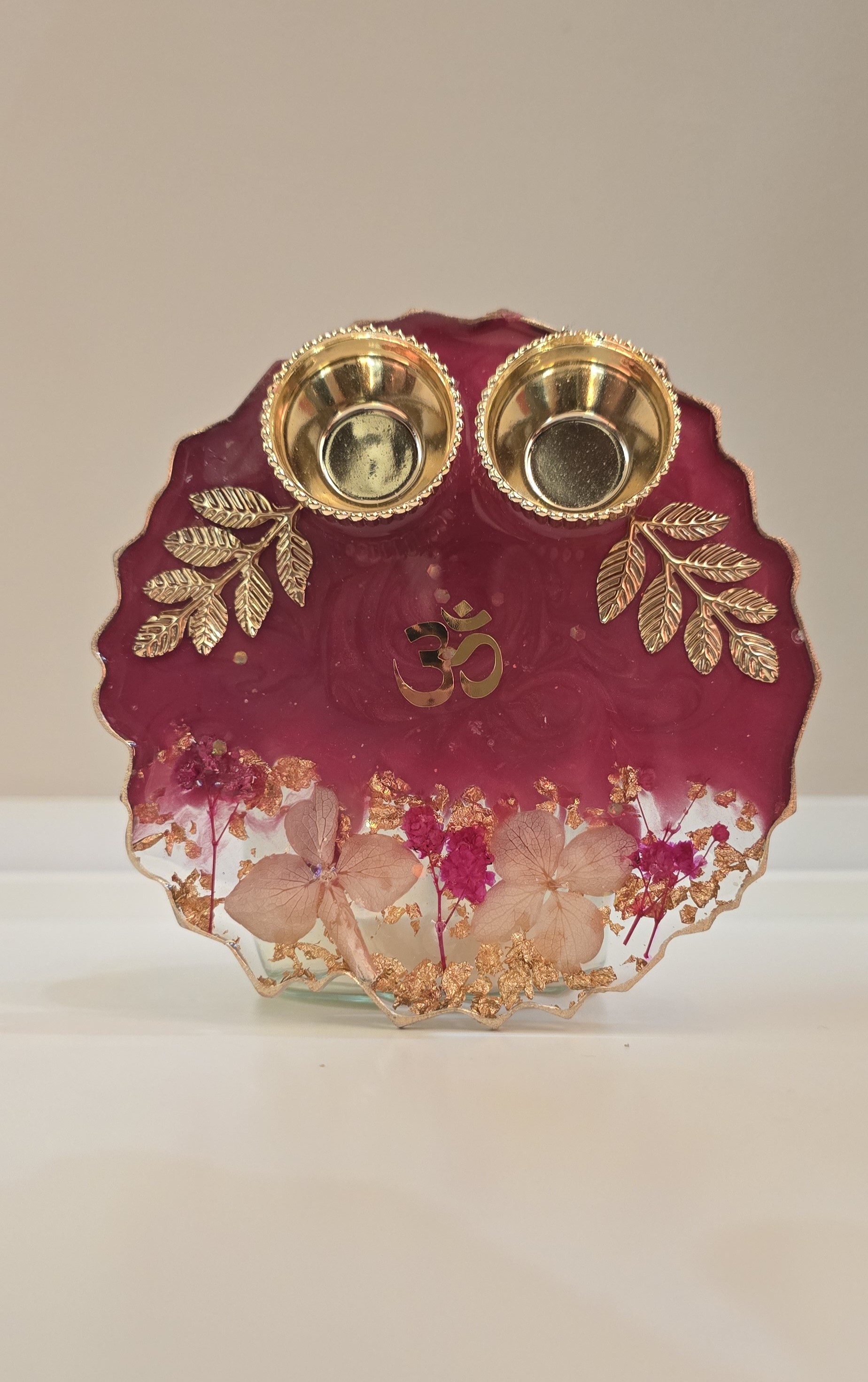 Custom Resin Puja Platter met 2 Schaaltjes